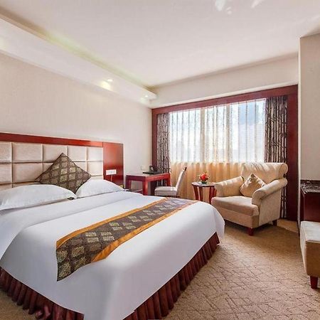 Overseas Chinese Hotel Zhuhai Exterior photo