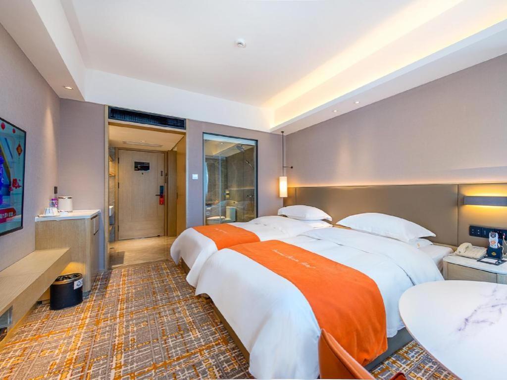 Overseas Chinese Hotel Zhuhai Exterior photo