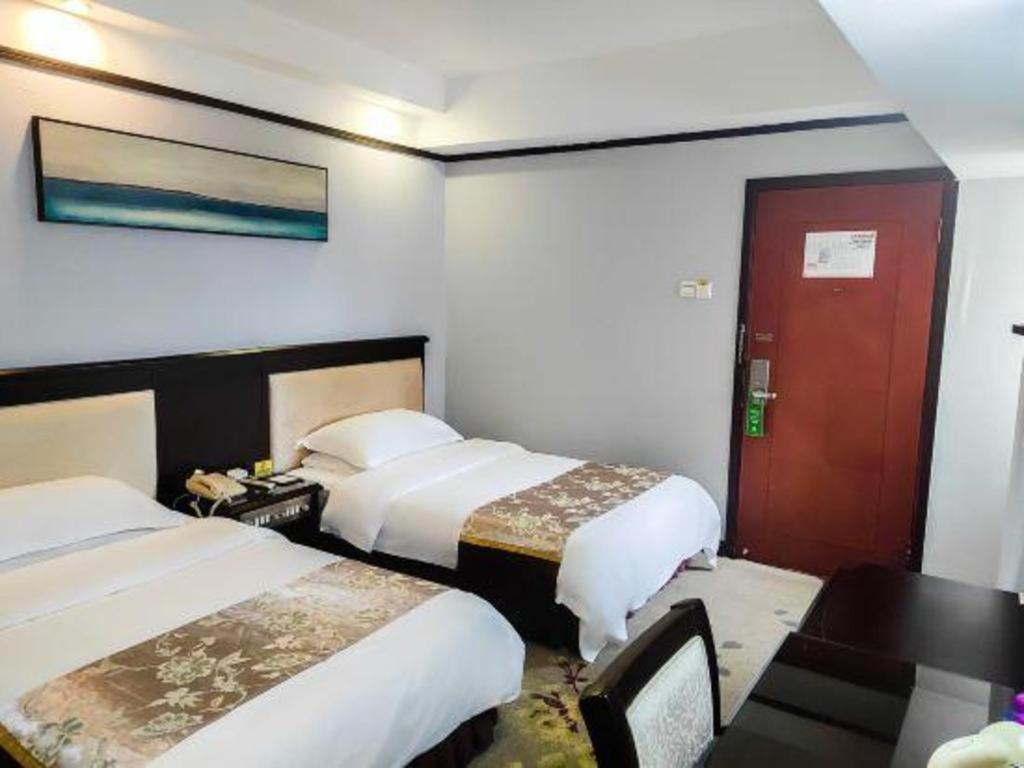 Overseas Chinese Hotel Zhuhai Exterior photo