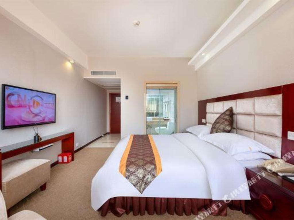 Overseas Chinese Hotel Zhuhai Exterior photo
