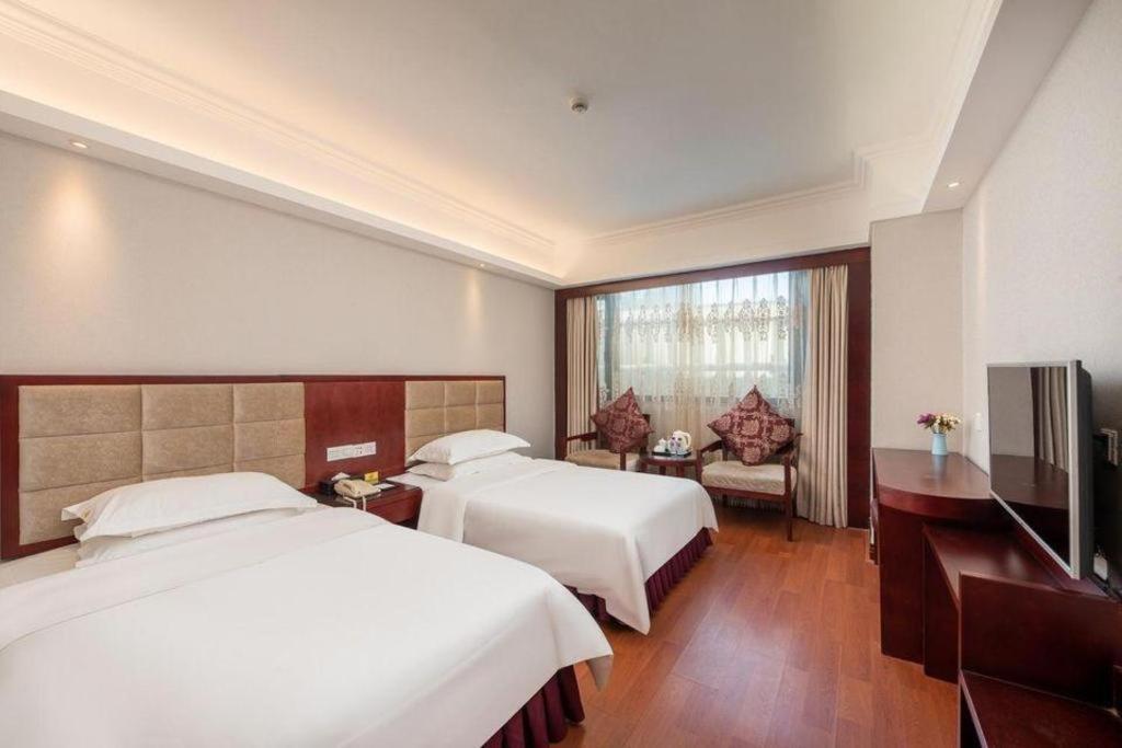 Overseas Chinese Hotel Zhuhai Exterior photo